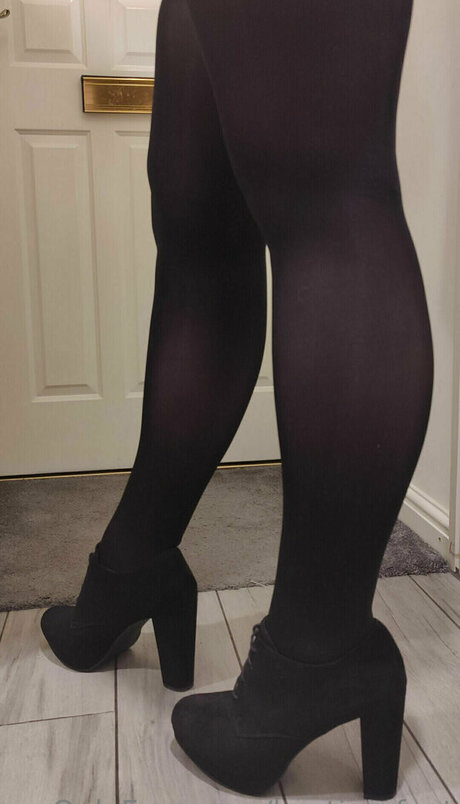 kayties feet exclusive model photos