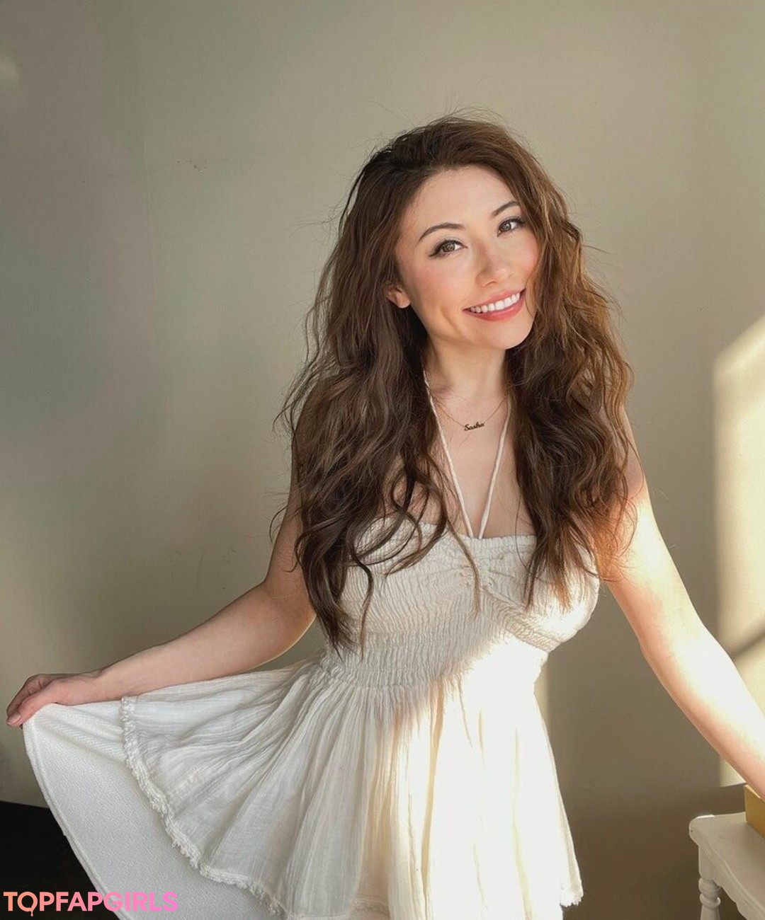 Sasha Emiri model hot galleries