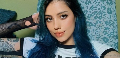 vicposting model high quality galleries