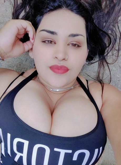Jennifer Busty Latina model beautiful archive