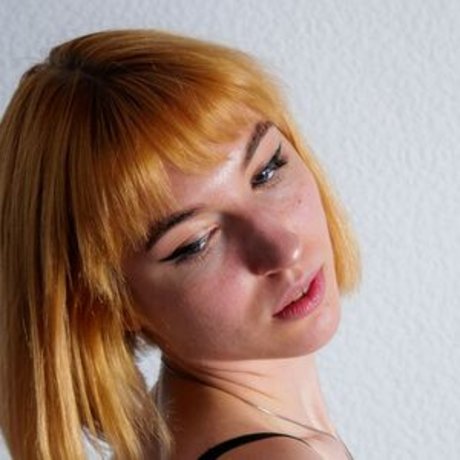 Agelina summer pornstar perfect img