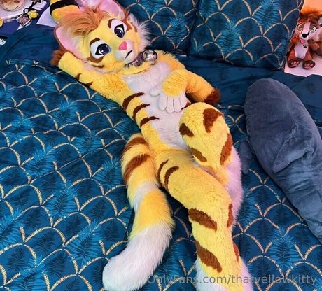 thatyellowkitty model xxx picture