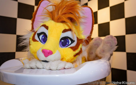 thatyellowkitty exclusive model photo