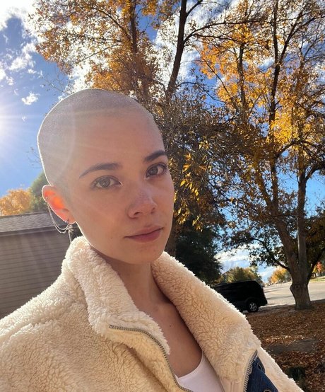 Melodi Flack star nude pics