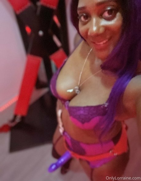 mslorraineldn naked star pic