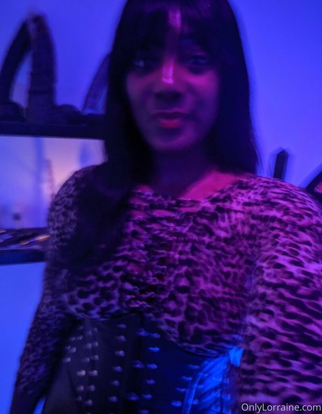 mslorraineldn nude model galleries