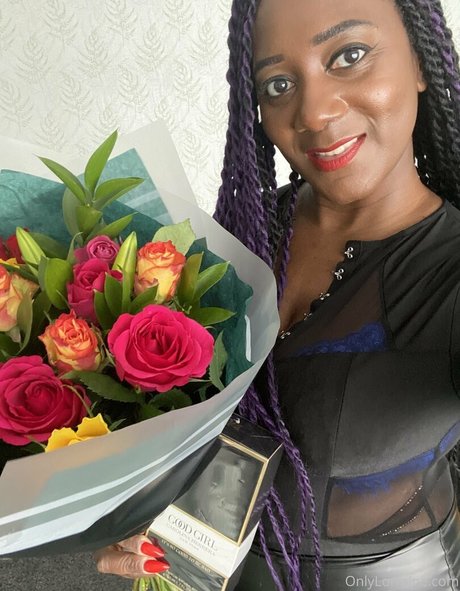 mslorraineldn pornstar exclusive img