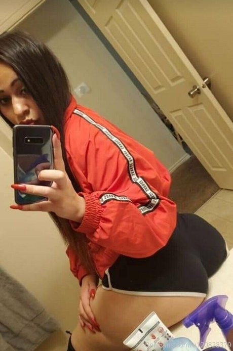 bee main69 Profile pic