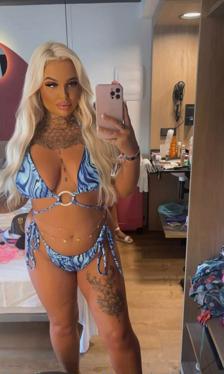 inkedblondieeee nude actress gallery