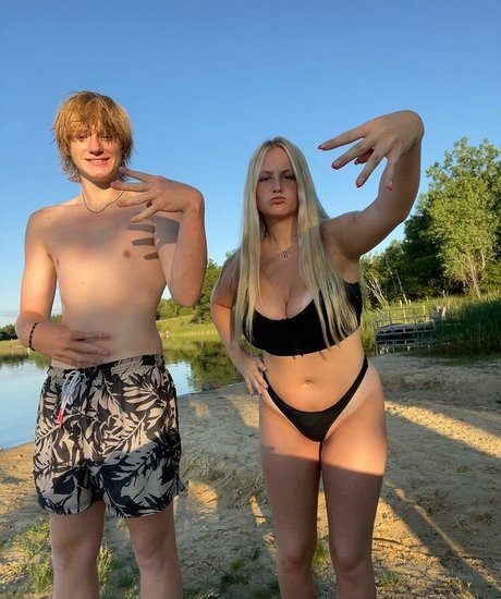 Anya Marie best star img