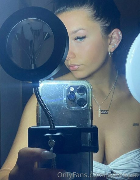 jaderayxo pretty pornstar photo