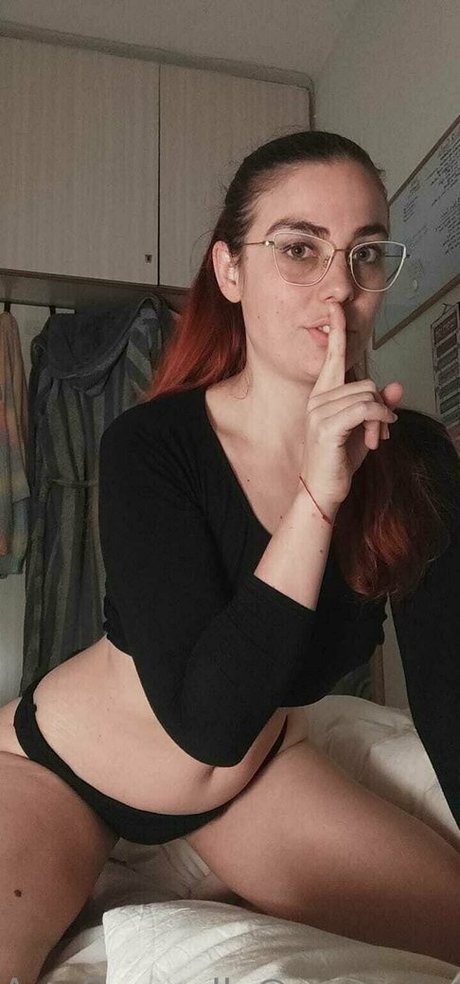 ayaqueenil pornstar sexy pics