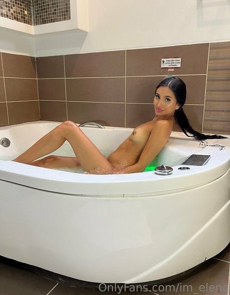 anniequeeen nice model pics