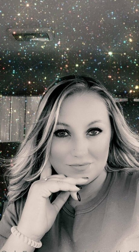 bad blondie33 perfect actress picture