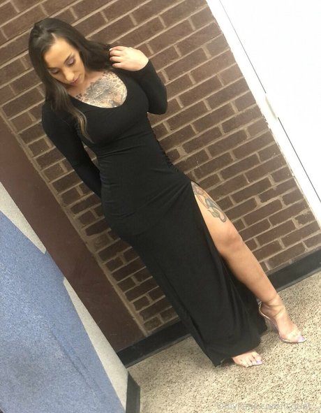 isquat__ sex pornstar image