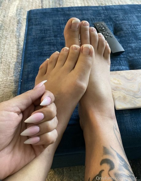 isquat__ nude model images