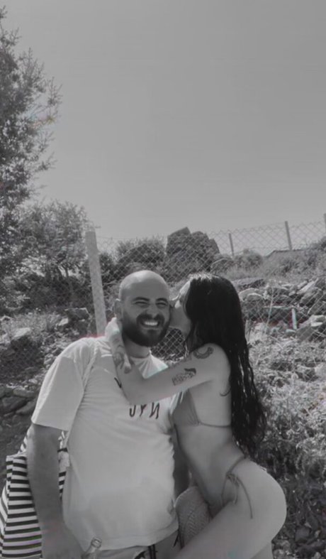 Akasi ASMR hd actress pics