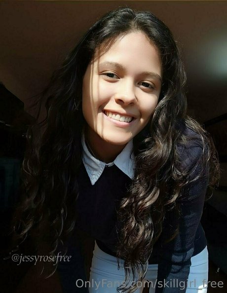 skillgirl free naked model pic