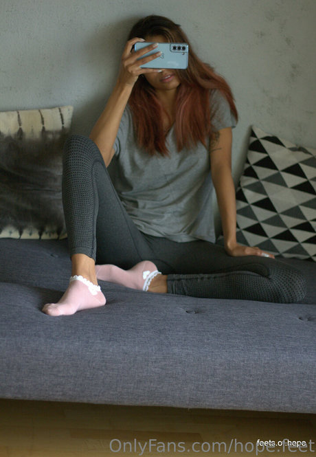 hope feet nude star gallery