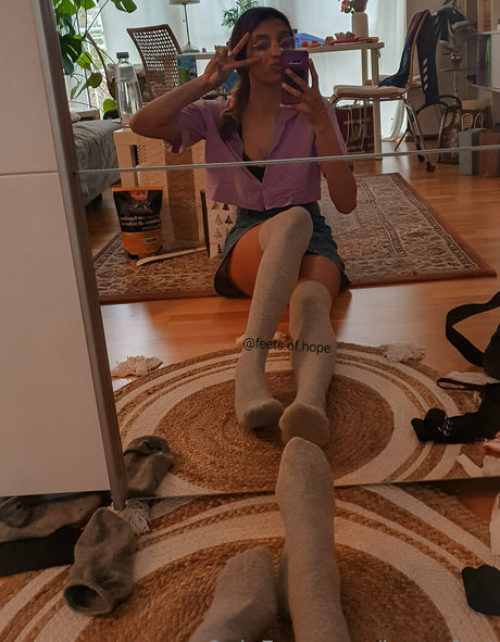 hope feet sex actress img