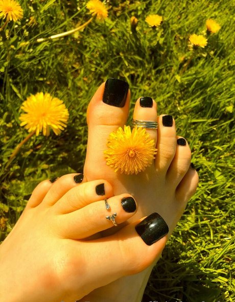 officialfeetforfun best pornstar pictures