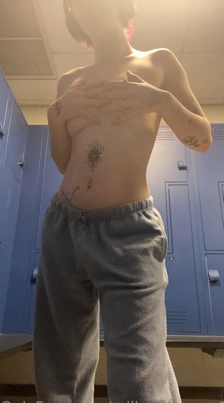 milkandhoney1201 sexy model picture