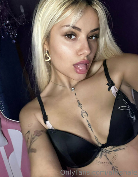 alisshale model sex pic