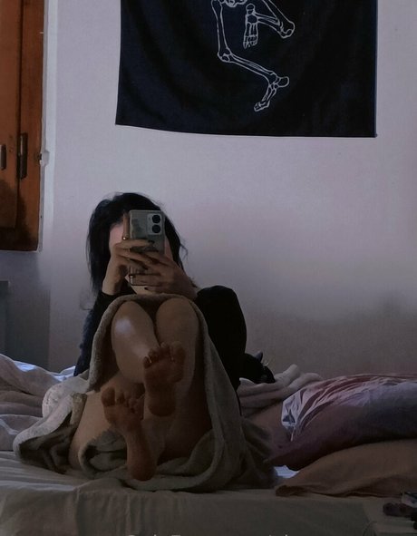 alucarynmoon adult model image