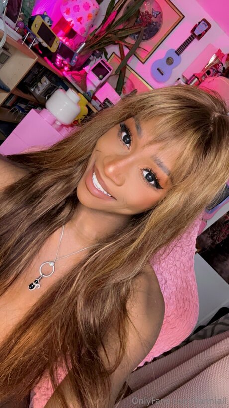 vanniallfree pornstar beautiful picture