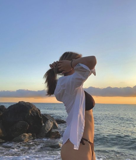 Romane Salvetti nice actress photo