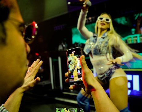 Paloma Lopes top model photo