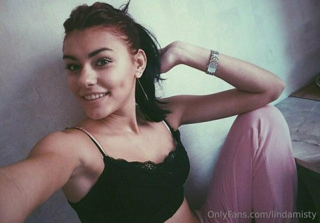 lindamisty pornstar naked img