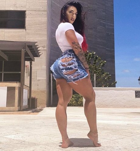 Kayla Rossi model sex pic