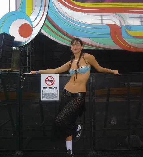 Lydia Campanelli model sexy pics