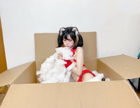 Joyce Poring exclusive actress photo