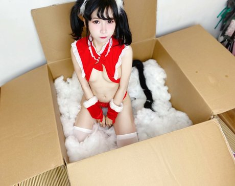 Joyce Poring model high quality pics