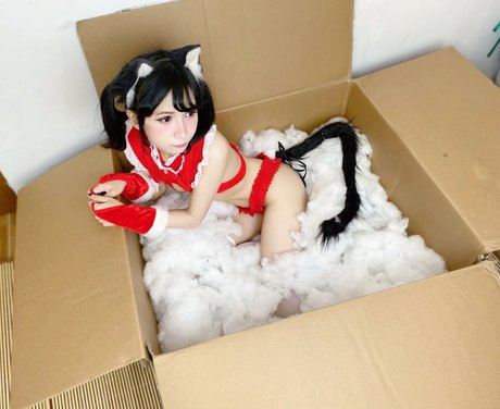 Joyce Poring xxx model pics