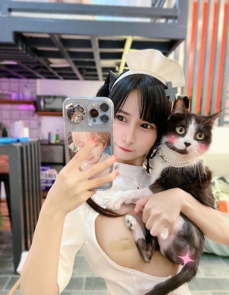 Joyce Poring best star images