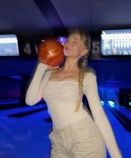 sophia ilysm pornstar images