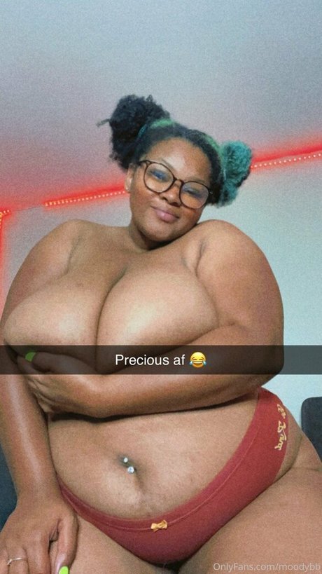 moodybb hd pornstar picture