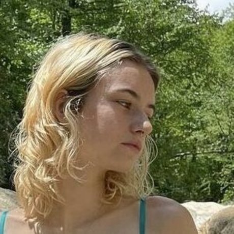 Maria Decomo model best pic