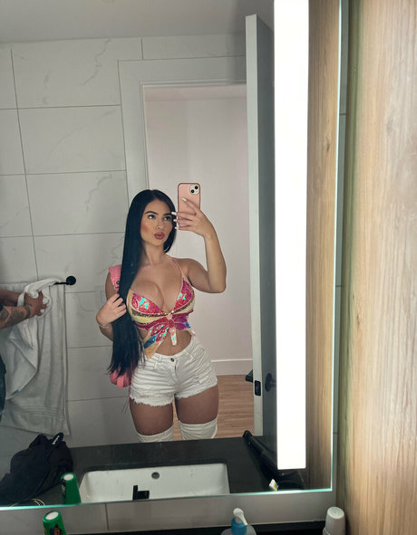 ilovespanishkitty pornstar pretty pics