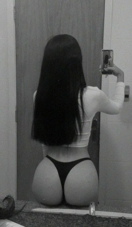 oliveiiranatt high quality pornstar pics