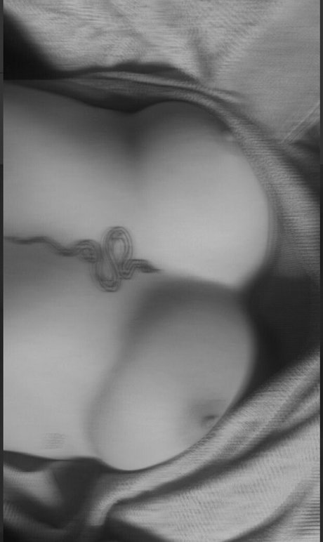 oliveiiranatt pornstar hot pictures