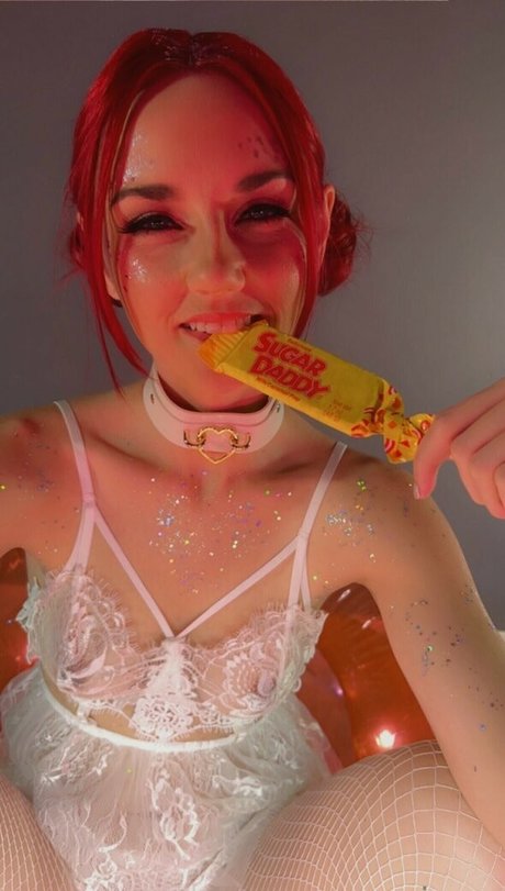 avacrucio model sexy pictures