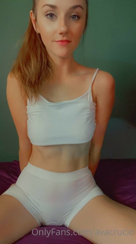 avacrucio porn star pic