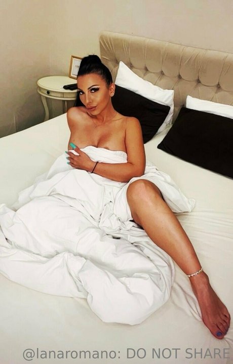 lanaromano sex pornstar img
