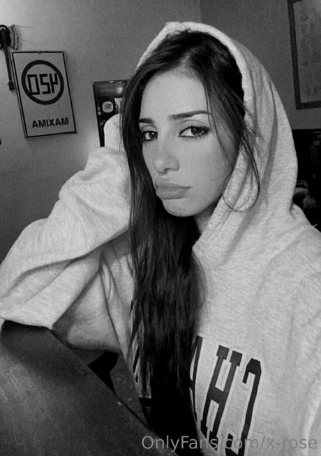 x rose nudes model img