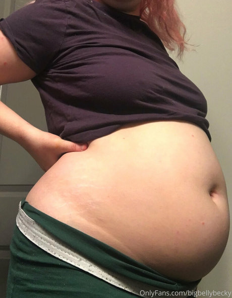 curvybecky model adult pictures