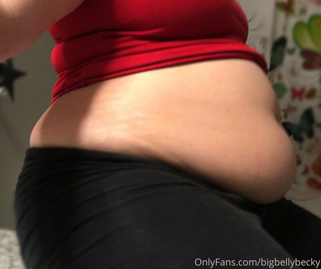 curvybecky star nude pictures